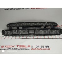 3 Решетка бампера переднего нижняя под радар Tesla model S 1038211-00-A